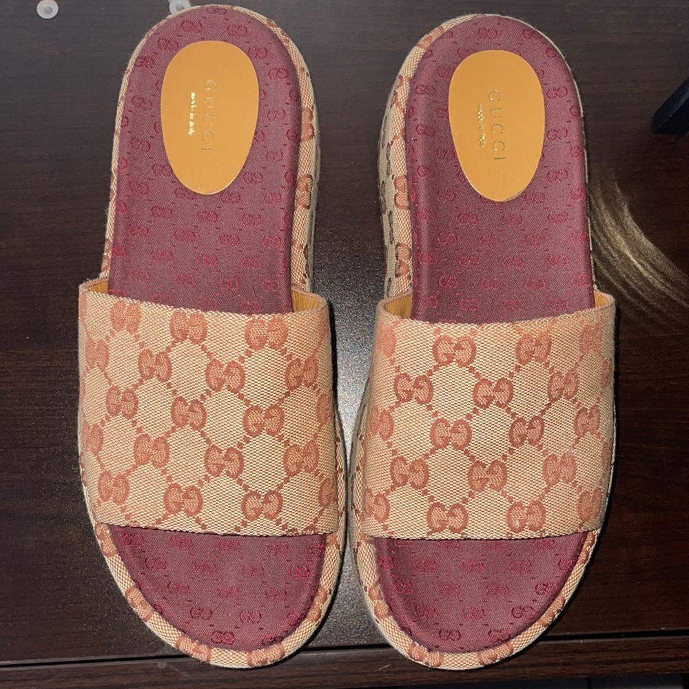 Authentic Women's Original GG slide sandal size 39
